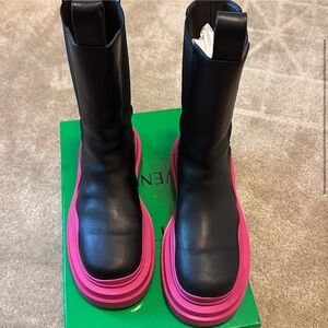 My fav so cute wore with matching shirt. Comfy and cute.